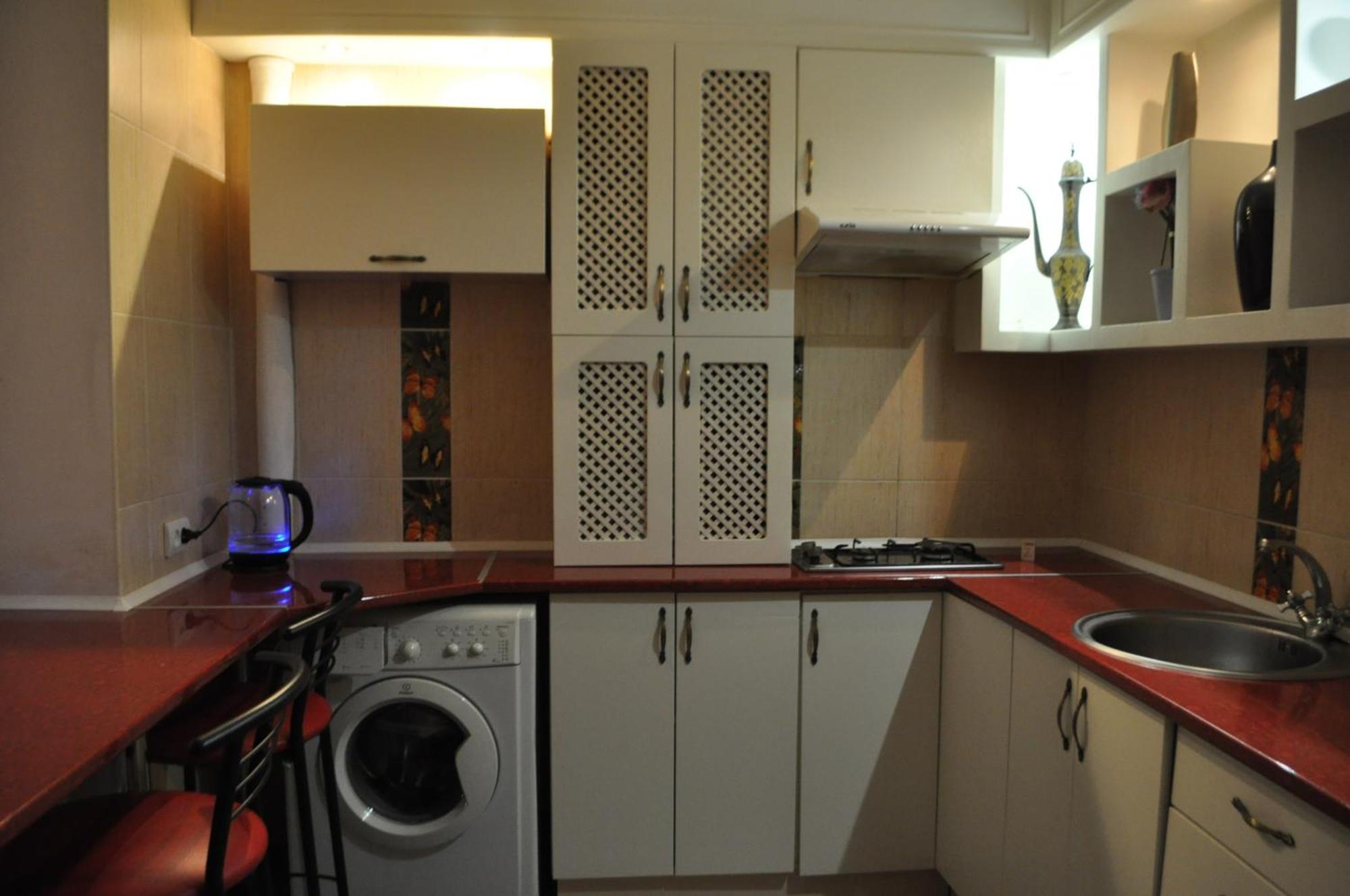 Cozy Apartments Near The Mcdonalds Kremenchuk Bagian luar foto