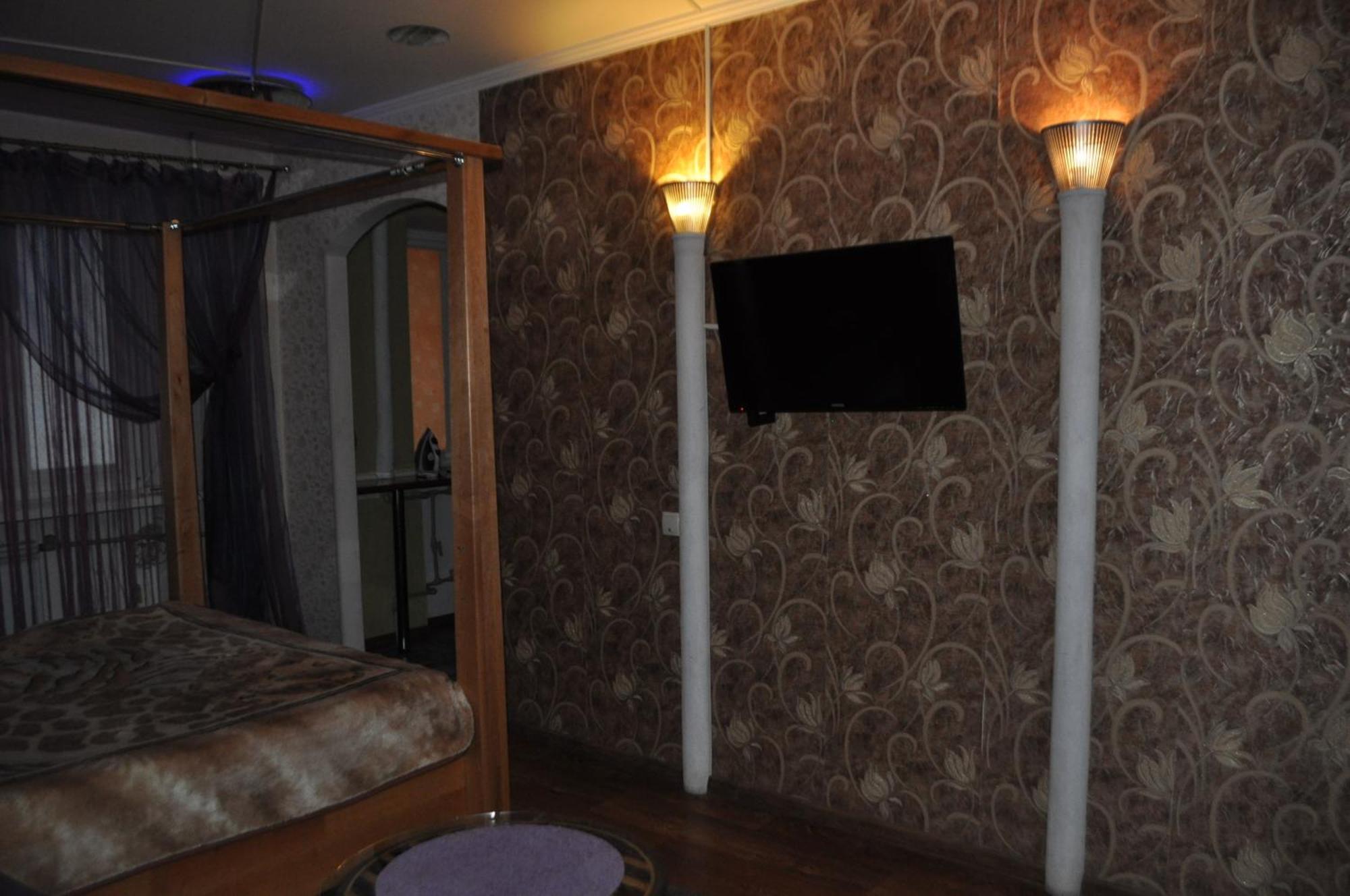 Cozy Apartments Near The Mcdonalds Kremenchuk Bagian luar foto