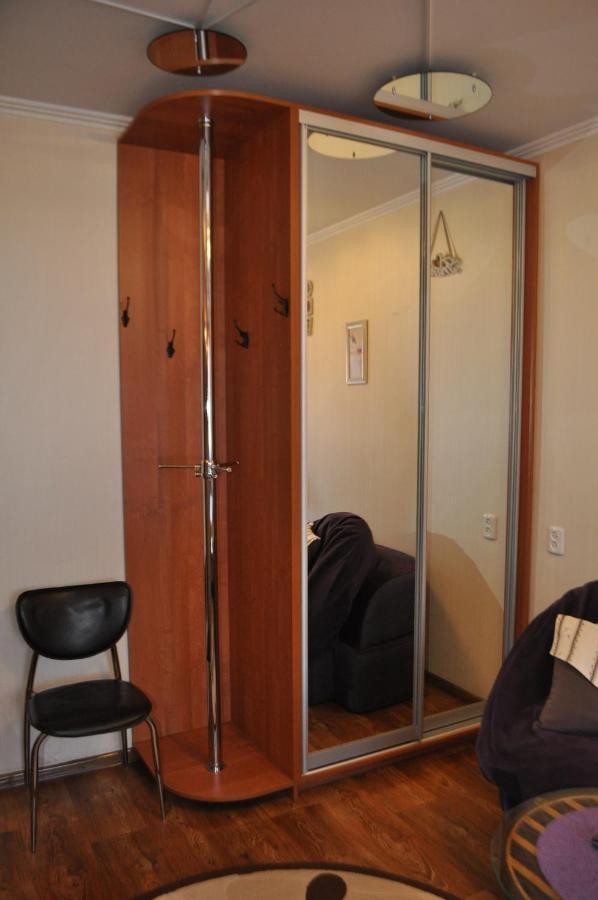 Cozy Apartments Near The Mcdonalds Kremenchuk Bagian luar foto